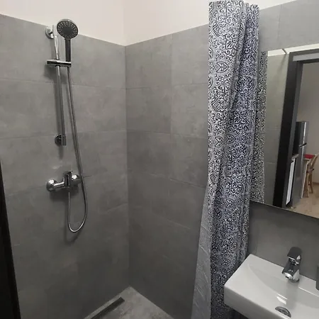 Apartament Center - Moderna Rimske Namesti Iii